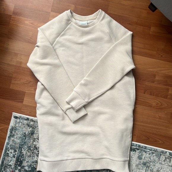 Varley Sweater - Picture 2 of 7